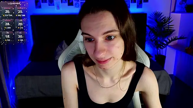 kaleriyaa  online show from 11/16/25, 01:32