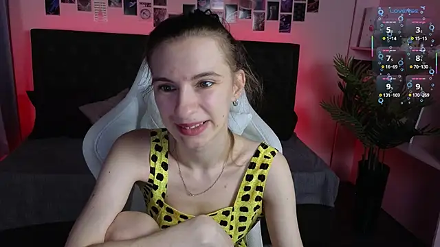 kaleriyaa  online show from 10/16/25, 01:36