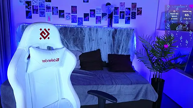 kaleriyaa  online show from 10/27/25, 01:28