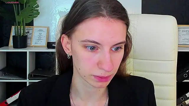 kaleriyaa  online show from 09/29/25, 01:23