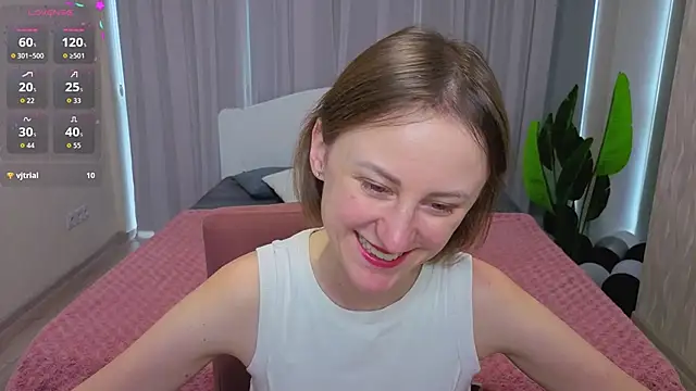 LuluChiiii online show from 12/01/25, 10:49