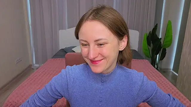 LuluChiiii online show from 12/02/25, 10:39