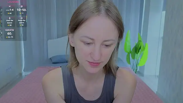 LuluChiiii online show from 09/25/25, 09:48