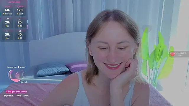 LuluChiiii online show from 09/24/25, 09:49