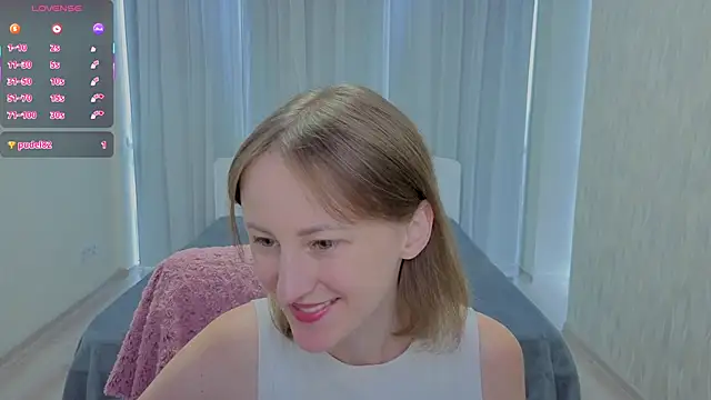 LuluChiiii online show from 09/10/25, 10:25