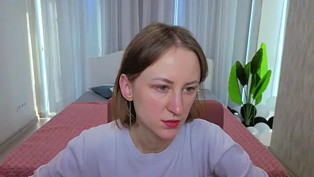 LuluChiiii online show from 11/14/25, 10:52