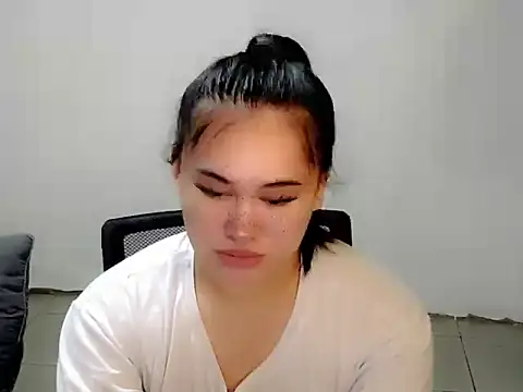 Annierose ts online show from 11/04/25, 06:44