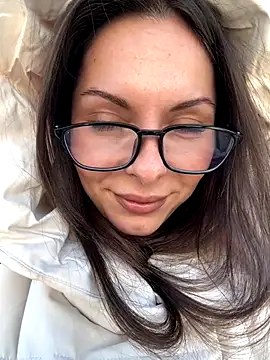 Snapshot of kittyCarrol chatting on 09/29/25, 10:33 kittyCarrol online show from 09/29/25, 10:33