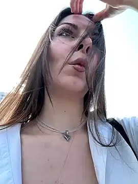 Snapshot of kittyCarrol chatting on 09/23/25, 10:22 kittyCarrol online show from 09/23/25, 10:22