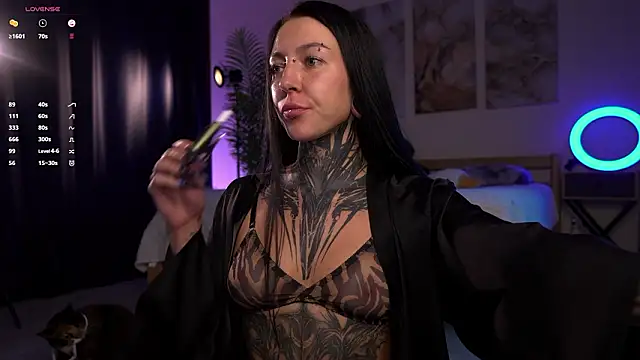 Snapshot of Alise_Eve_ chatting on 02/12/26, 06:29 Alise Eve online show from 02/12/26, 06:29