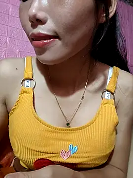 Snapshot of Ingrid428 chatting on 09/15/25, 03:12 Ingrid428 online show from 09/15/25, 03:12