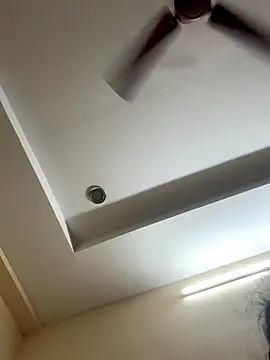 Snapshot of linishal chatting on 10/23/25, 04:38 linishal online show from 10/23/25, 04:38