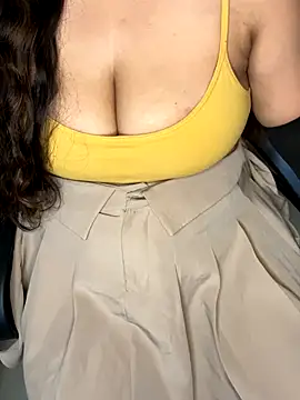 Snapshot of linishal chatting on 09/24/25, 03:46 linishal online show from 09/24/25, 03:46