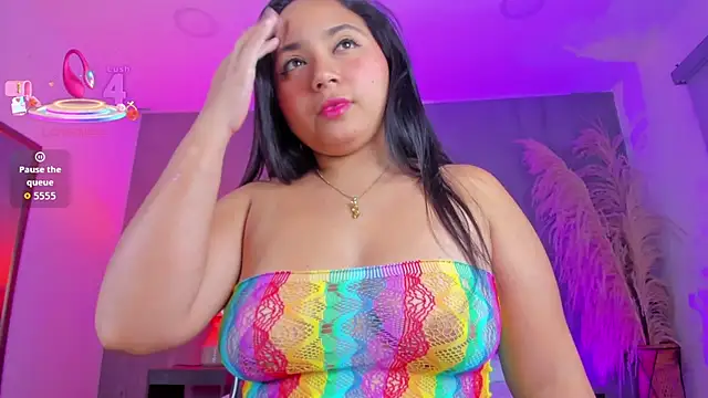 luccia smith online show from 01/11/26, 02:40