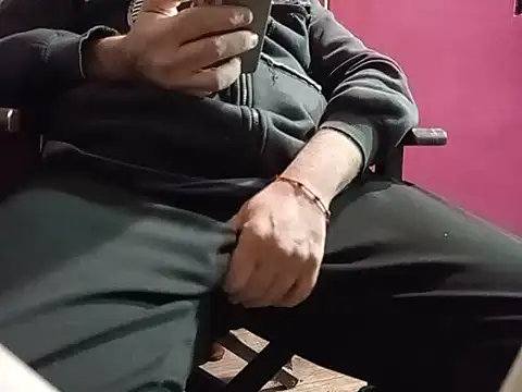 BabyBearMilk online show from 04/10/26, 01:23