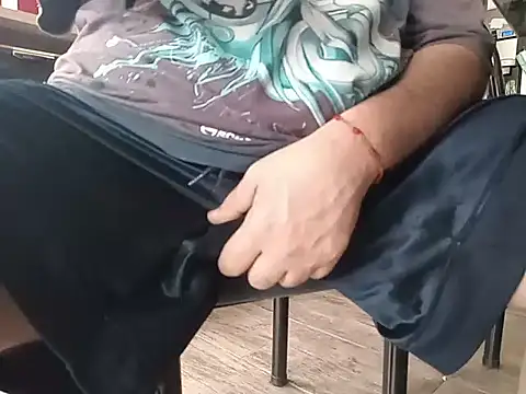 BabyBearMilk online show from 02/15/26, 06:07