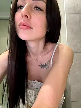 SakuraSara online show from 11/12/25, 05:44