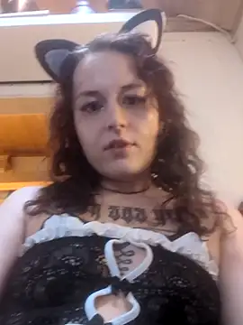 Snapshot of marijacucu chatting on 10/28/25, 09:08 marijacucu online show from 10/28/25, 09:08