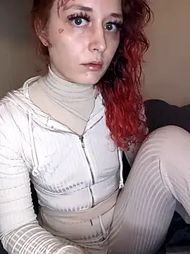 Snapshot of marijacucu chatting on 10/05/25, 09:05 marijacucu online show from 10/05/25, 09:05