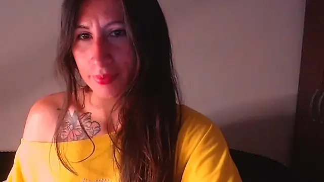 Snapshot of NathaSlave chatting on 06/15/26, 06:46 NathaSlave online show from 06/15/26, 06:46