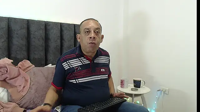 GabrielandAbigail online show from 11/07/25, 12:42