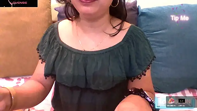 mitali sanju online show from 10/21/25, 04:28