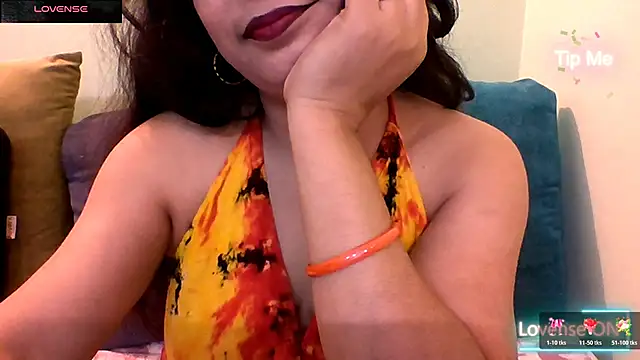 mitali sanju online show from 11/26/25, 02:06