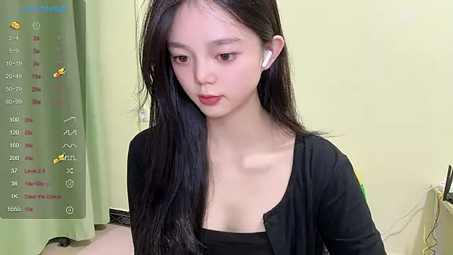 Nicole-13 online show from 10/14/25, 02:50
