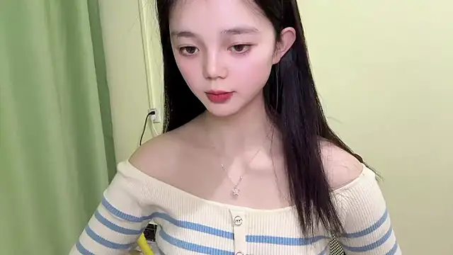 Nicole-13 online show from 11/30/25, 12:50