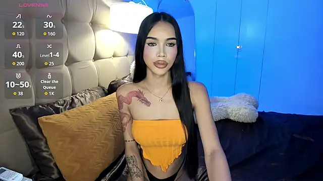 Snapshot of khalifafoxxxx chatting on 03/20/26, 08:43 khalifafoxxxx online show from 03/20/26, 08:43