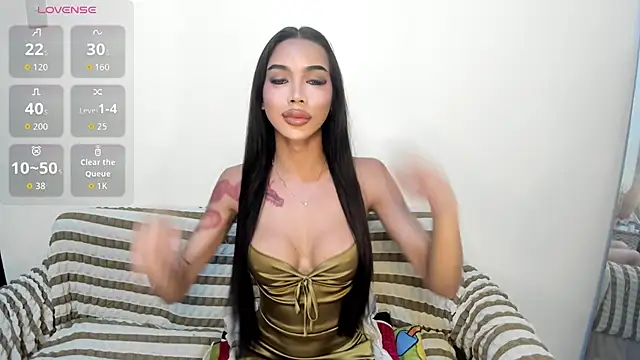 Snapshot of khalifafoxxxx chatting on 11/20/25, 08:09 khalifafoxxxx online show from 11/20/25, 08:09