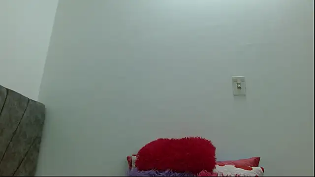 suzanhot 30 online show from 12/17/25, 09:42