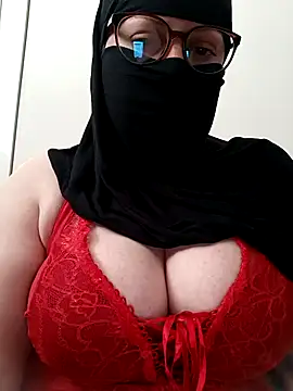 Snapshot of dolgunguzellik chatting on 04/11/26, 01:59 dolgunguzellik online show from 04/11/26, 01:59