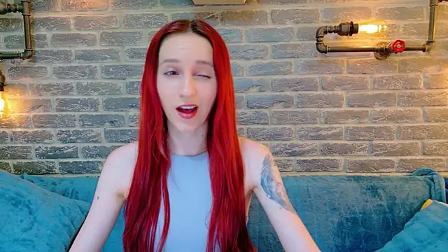Julia Jae online show from 07/08/26, 06:03