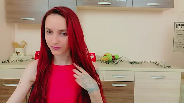 Julia Jae online show from 05/18/26, 05:56