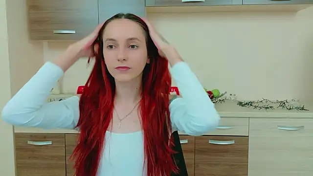 Julia Jae online show from 04/28/26, 07:13