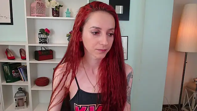 Julia Jae online show from 09/24/25, 05:36