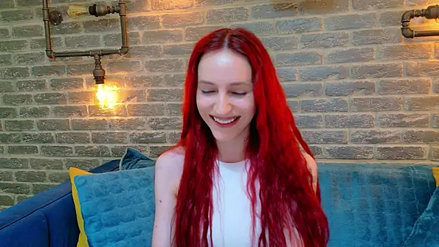 Julia Jae online show from 06/10/26, 06:58