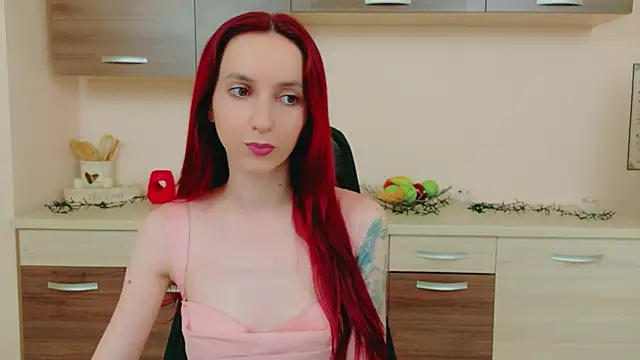 Julia Jae online show from 06/07/26, 05:12