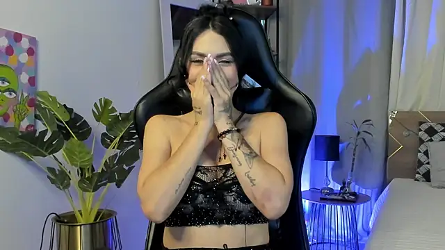 Perfect design  online show from 11/05/25, 02:20