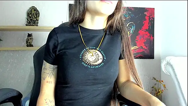 aitana baker  online show from 03/03/26, 03:24