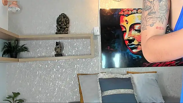 aitana baker  online show from 02/17/26, 04:21