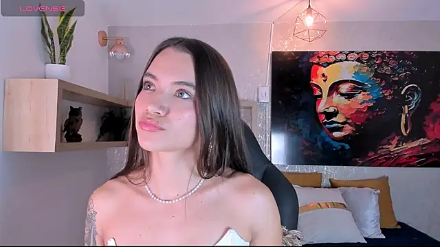 aitana baker  online show from 06/28/26, 04:19