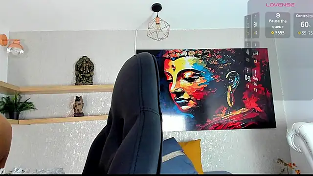 aitana baker  online show from 04/01/26, 02:57