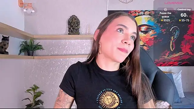 aitana baker  online show from 04/22/26, 03:57