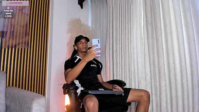 JulienSaint online show from 11/14/25, 12:09