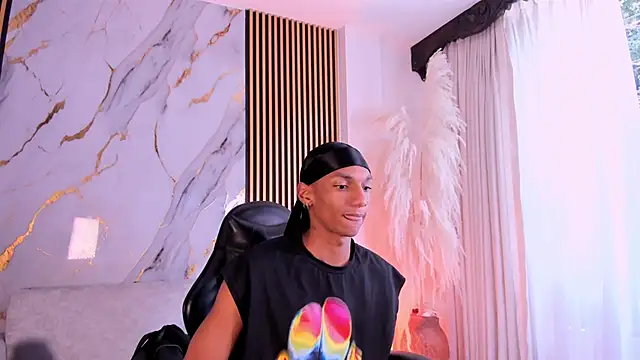 JulienSaint online show from 10/05/25, 02:08