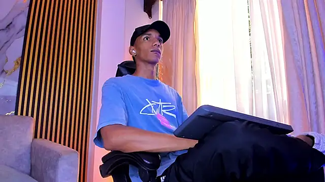 JulienSaint online show from 11/15/25, 12:09