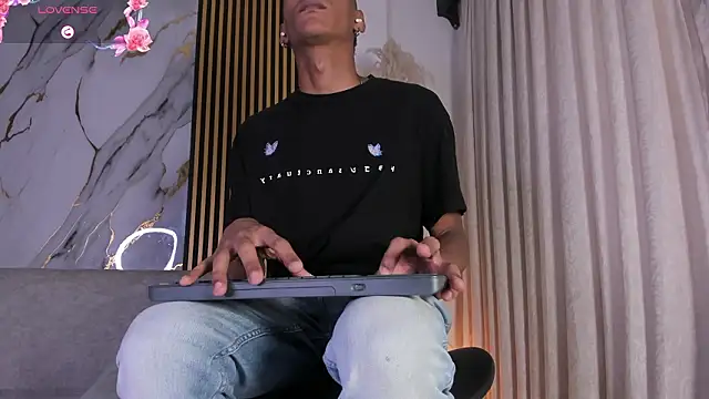 JulienSaint online show from 03/04/26, 12:24