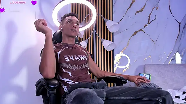 JulienSaint online show from 02/23/26, 09:32